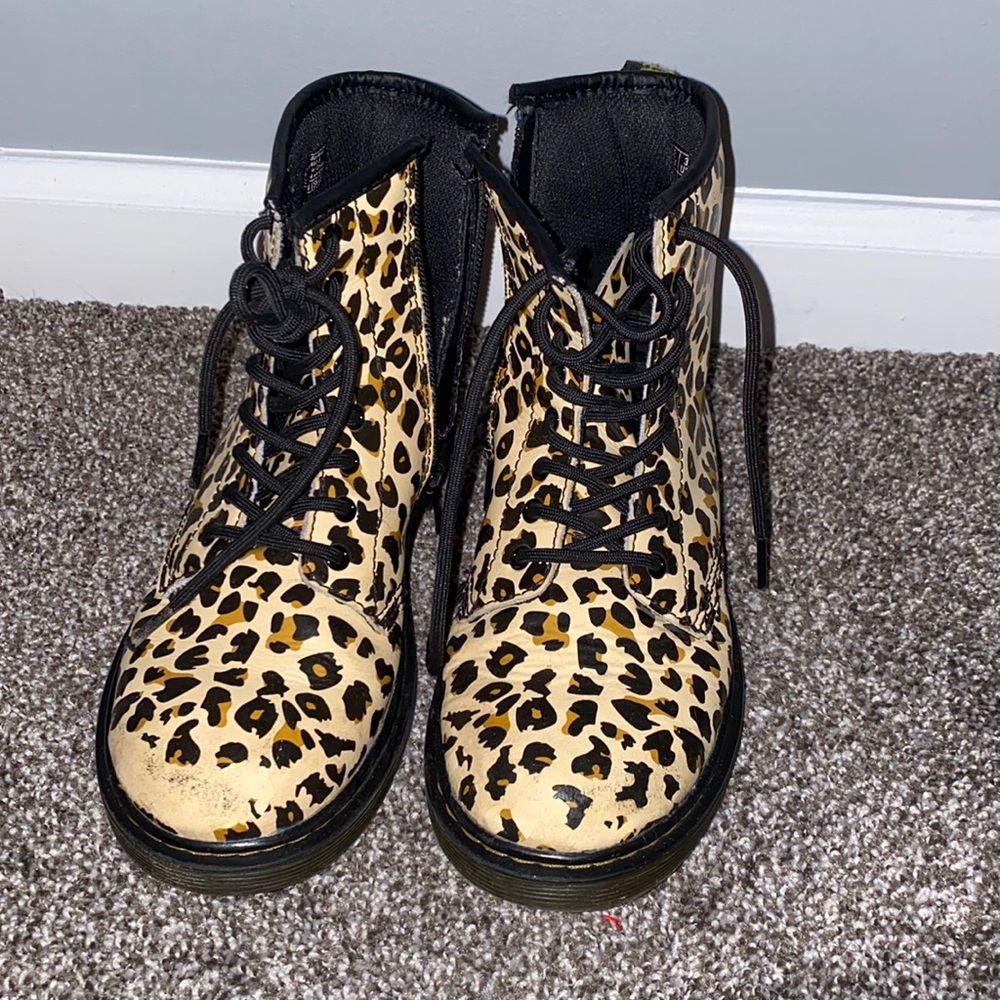 Dr Marten’s cheetah print boots